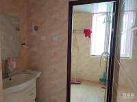 4室2廳2陽(yáng)臺(tái) 清水佳湖雅居衛(wèi)生間