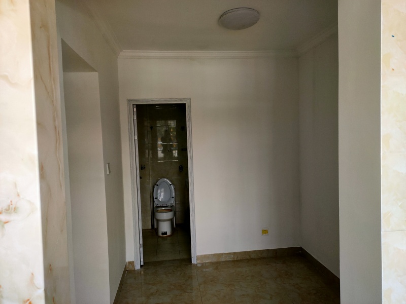 2室2廳1陽臺 小廠住宅區(qū)其他