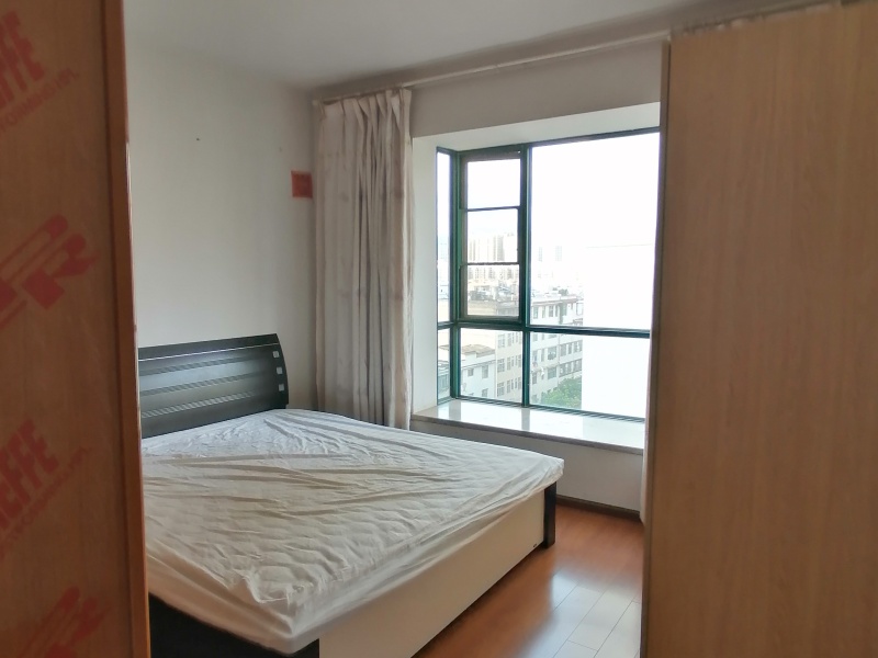 4室2廳2陽臺 滇池嶺秀二期臥室