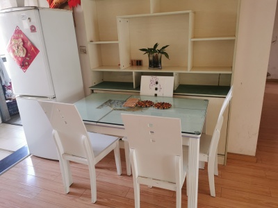 3室2廳2陽臺(tái) 荷塘月色