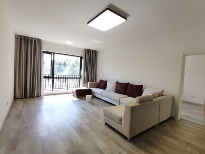 3室2廳2陽臺 海埂悅府