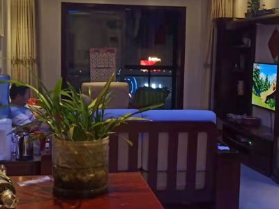 3室2廳1陽(yáng)臺(tái) 海運(yùn)花園