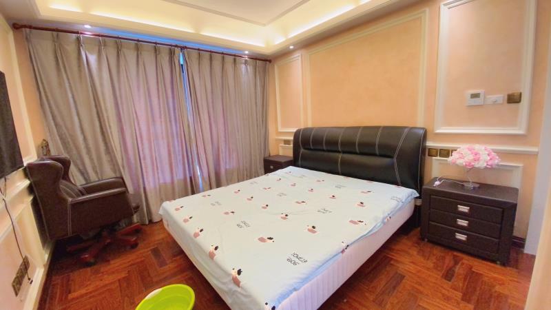 4室2廳2陽臺(tái) 紅星國際檀宮臥室