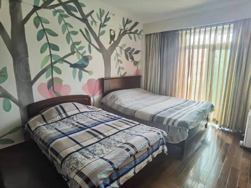 4室2廳2陽臺(tái) 滇池花園別墅其他