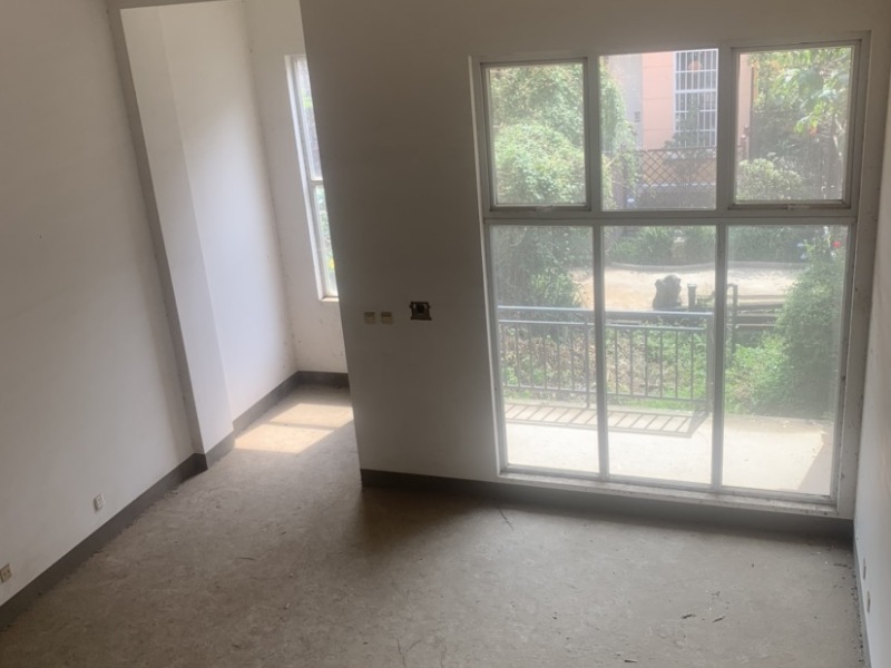 5室2廳3陽臺 印象首日封南區(qū)別墅臥室