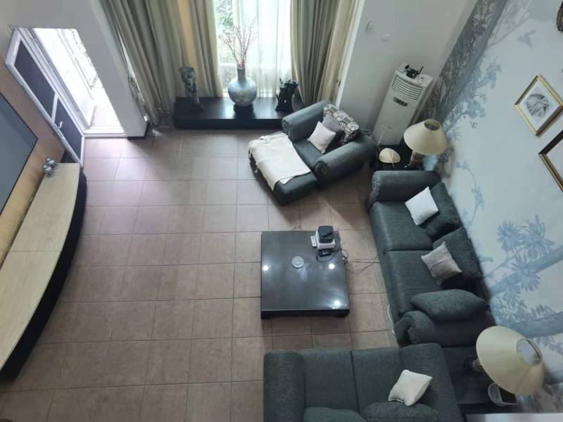 4室2廳2陽臺(tái) 滇池花園別墅其他