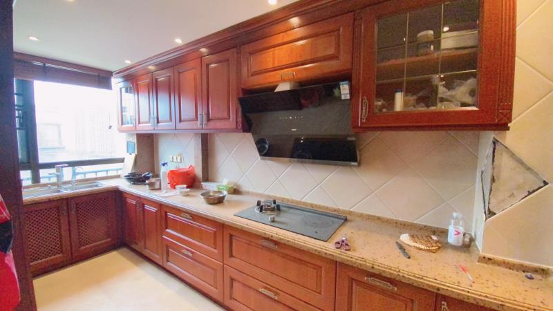 4室2廳2陽臺(tái) 紅星國際檀宮廚房