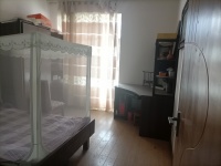 5室2廳2陽(yáng)臺(tái) 經(jīng)緯花園客廳