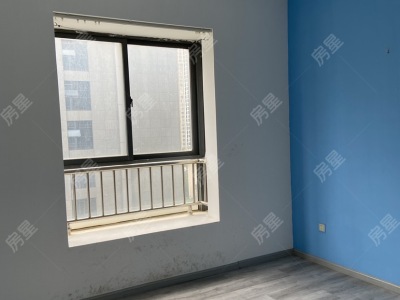 5室2廳2陽臺(tái) 滇池源居臥室