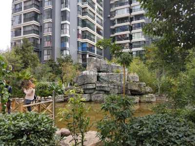 3室2廳2陽(yáng)臺(tái) 金泰上苑