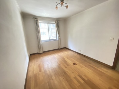 3室2廳 康宏小區(qū)臥室