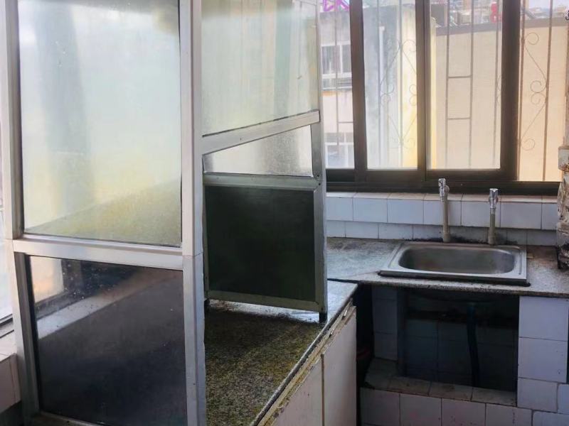 2室2廳1陽臺 白龍苑廚房