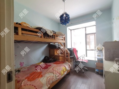 2室1廳1陽臺 滇池衛(wèi)城橡尚