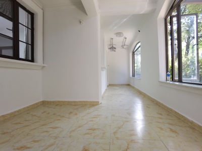 4室2廳2陽(yáng)臺(tái) 公園1903圣維望