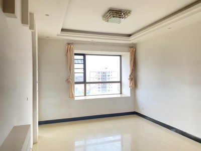 3室2廳2陽臺 西南海一期客廳