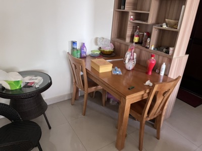 2室2廳1陽臺(tái) 清水木華客廳