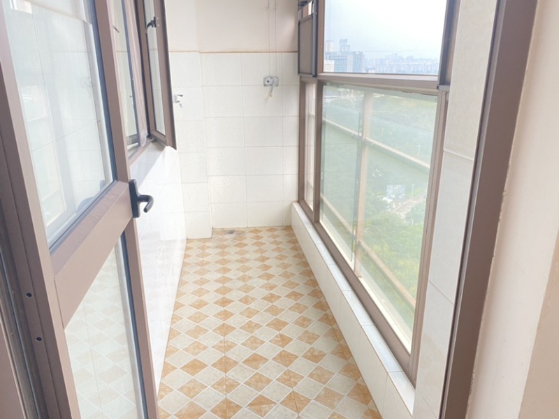 3室2廳2陽臺 西南海一期客廳