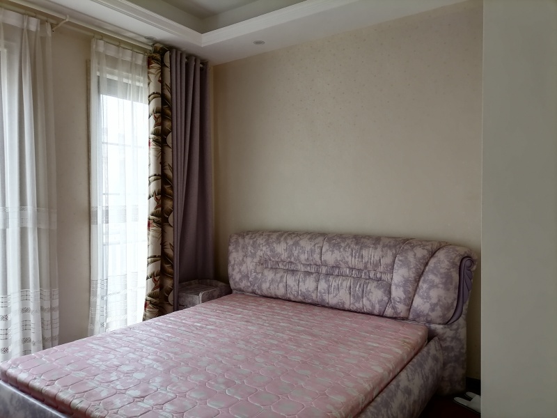 5室2廳2陽(yáng)臺(tái) 滇池ONE一期別墅臥室