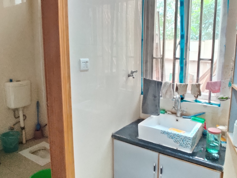 6室2廳3陽臺 清水木華別墅衛(wèi)生間