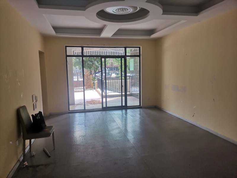 4室2廳2陽(yáng)臺(tái) 奧宸橙郡一期客廳