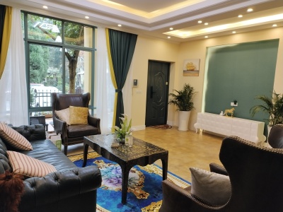 4室4廳2陽臺(tái) 滇池森林