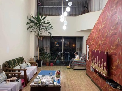 5室2廳1陽(yáng)臺(tái) 云藝苑