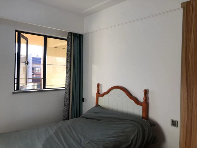 4室2廳2陽(yáng)臺(tái) 美的順城府臥室