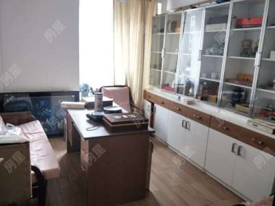 4室2廳1陽(yáng)臺(tái) 江東耀龍康城