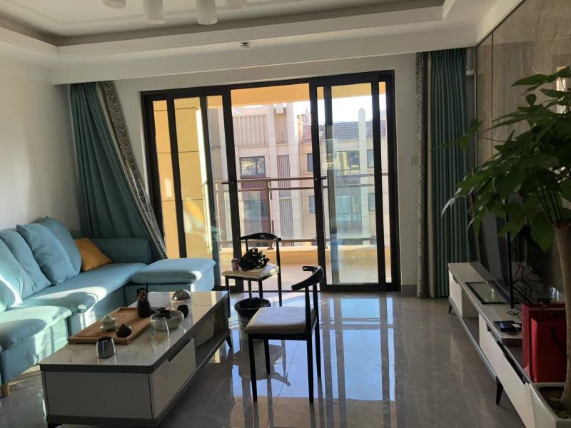 4室2廳2陽(yáng)臺(tái) 美的順城府臥室