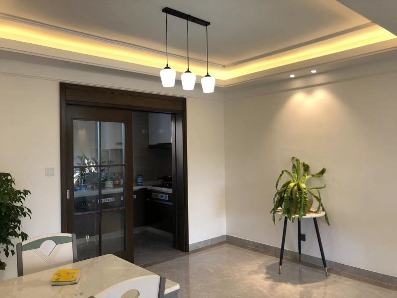 4室2廳2陽(yáng)臺(tái) 美的順城府臥室