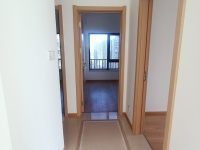 3室2廳2陽(yáng)臺(tái) 中海龍泉公館客廳