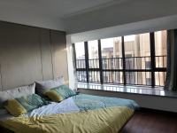 4室2廳2陽(yáng)臺(tái) 美的順城府臥室