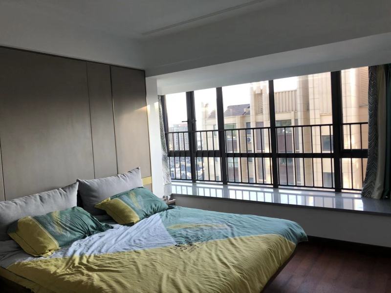 4室2廳2陽(yáng)臺(tái) 美的順城府臥室