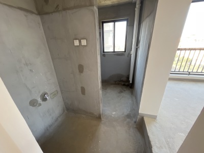 3室2廳2陽(yáng)臺(tái) 萬(wàn)科銀海泊岸瀾庭