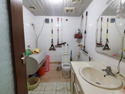 4室2廳2陽(yáng)臺(tái) 文華苑