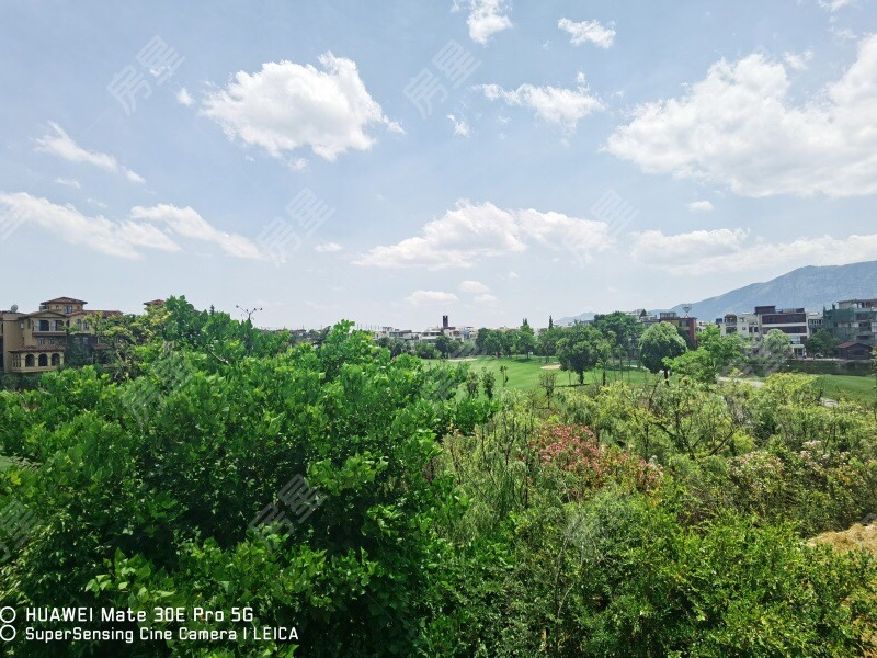 5室2廳3陽臺 滇池衛(wèi)城微風(fēng)島別墅客廳