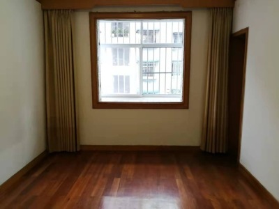 3室2廳1陽(yáng)臺(tái) 白龍小區(qū)