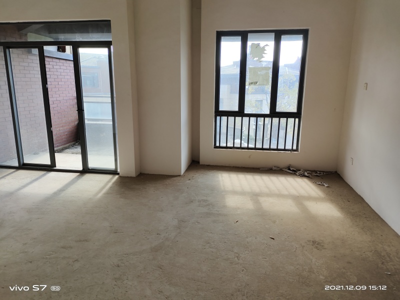 5室2廳2陽臺 招商海公館別墅臥室