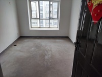 3室2廳2陽臺 華都花園B區(qū)臥室