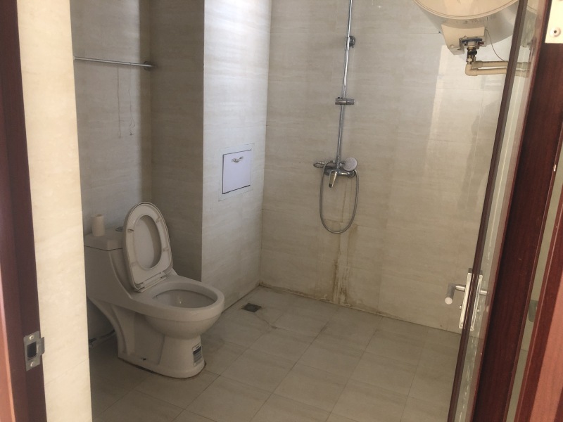 3室2廳2陽臺 金色交響家園水韻組團衛(wèi)生間