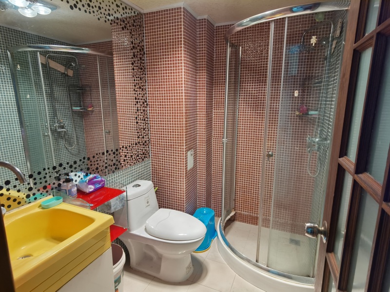 2室1廳1陽臺 世紀(jì)俊園衛(wèi)生間