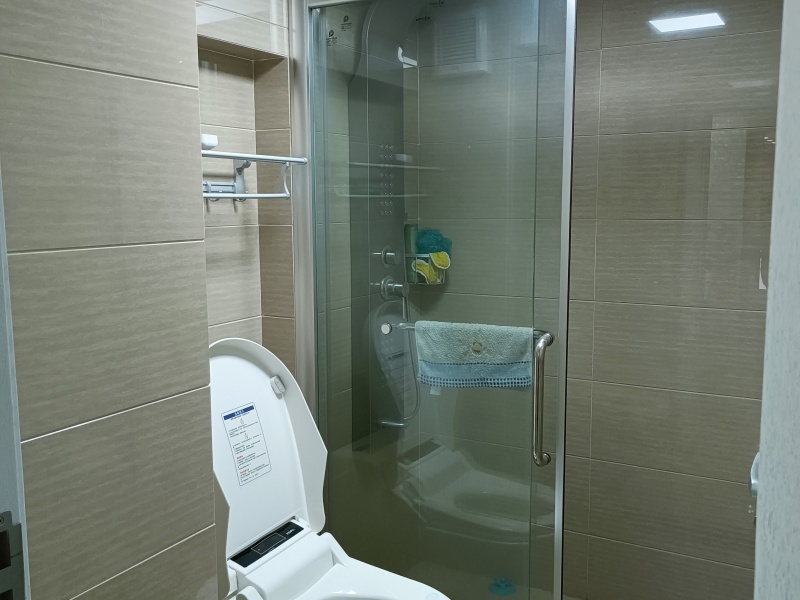 3室2廳1陽臺 86街公寓U2衛(wèi)生間