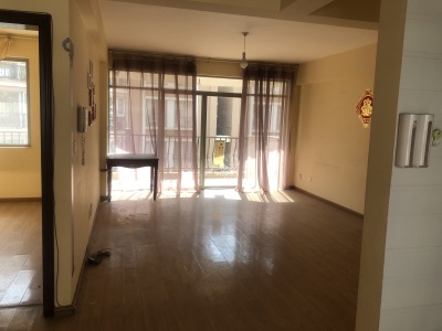 3室2廳2陽臺 金色交響家園水韻組團客廳