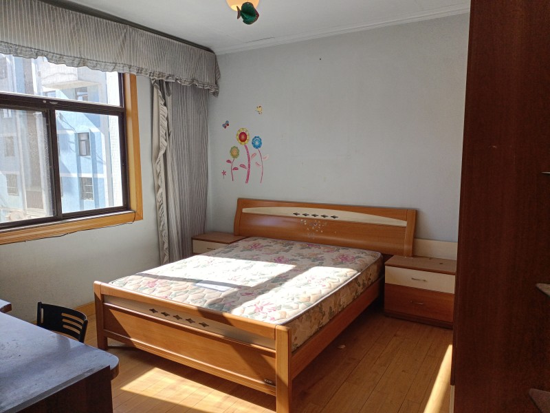 3室2廳1陽臺 金實小區(qū)其他