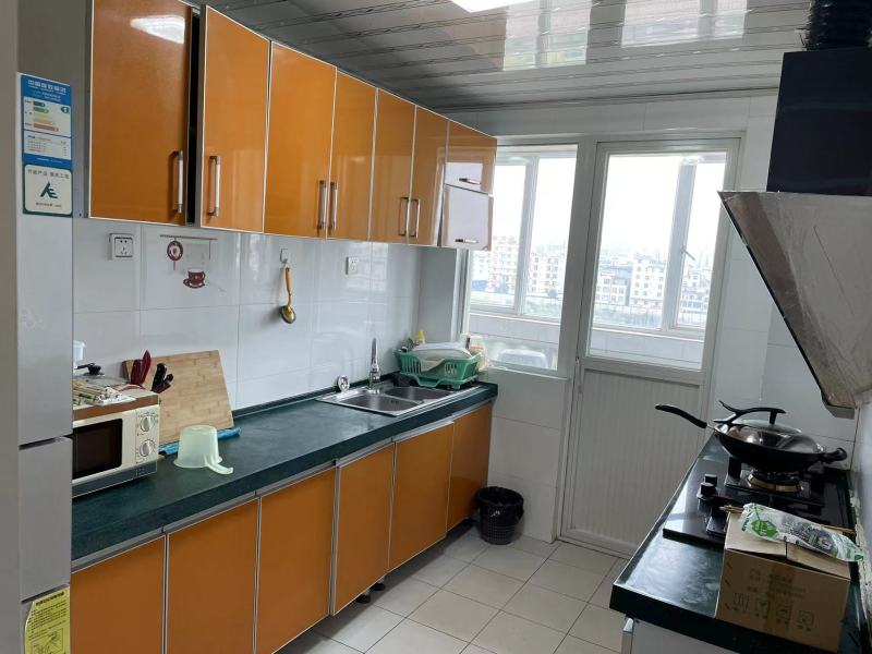 3室2廳2陽臺 世紀城玉春苑廚房