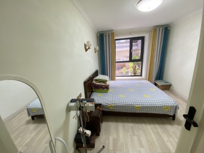 4室2廳2陽臺(tái) 白馬小區(qū)