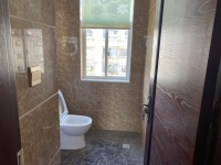 5室2廳2陽(yáng)臺(tái) 陽(yáng)光花園四期昕苑衛(wèi)生間