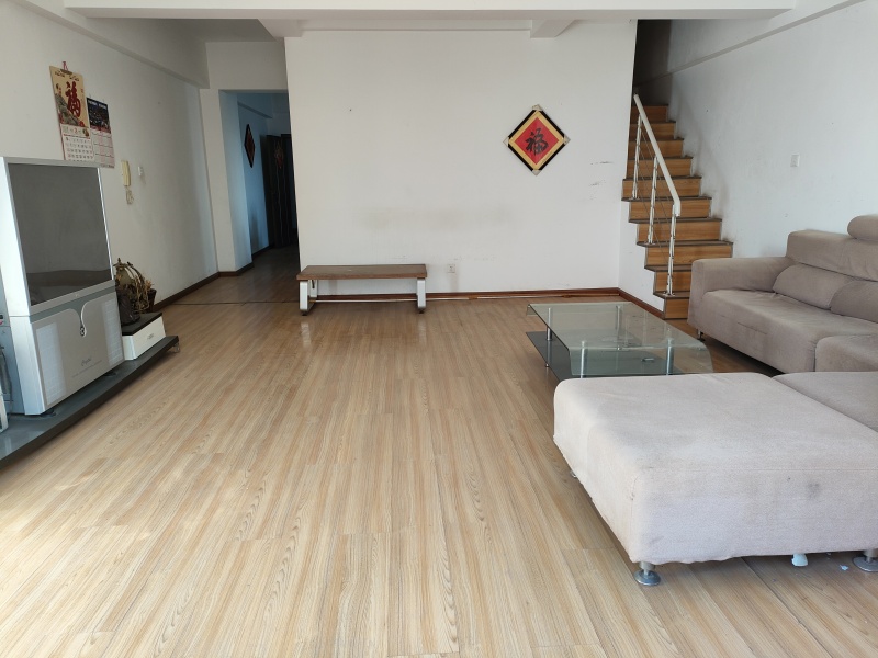 3室2廳1陽臺(tái) 玉帶閣其他