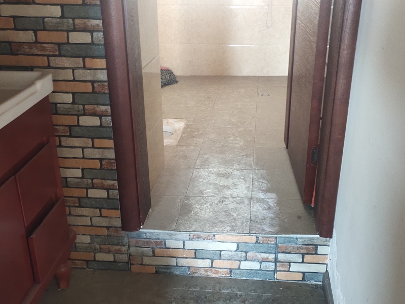 5室2廳2陽(yáng)臺(tái) 陽(yáng)光花園四期昕苑臥室