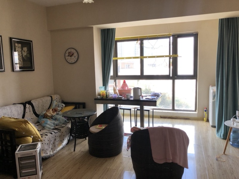 1室1廳1陽臺 和諧世紀(jì)客廳